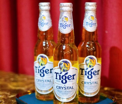 Bia Tiger bạc (chai)