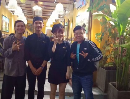 Ca sĩ Hoài Lâm