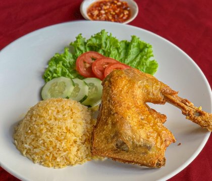 Cơm Gà Xối Mỡ