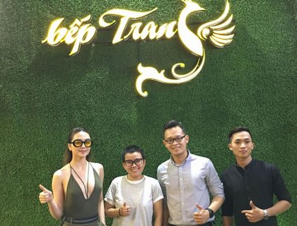 Nhạc sĩ Phương Uyên và ca sĩ Thiều Bảo Trang