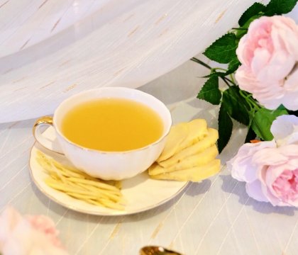 Trà gừng nóng